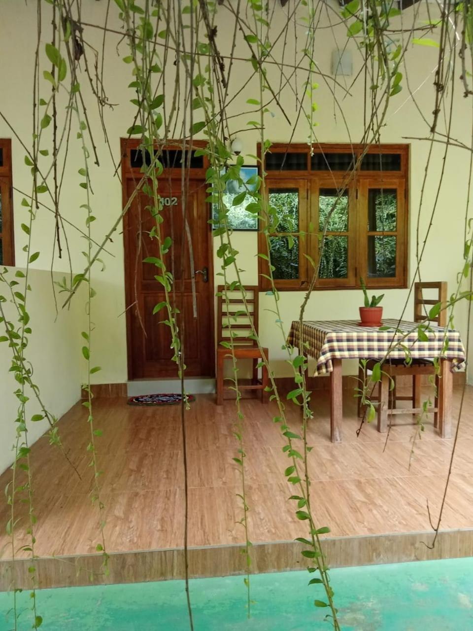 Udesh Guest Hotel Polonnaruwa Værelse billede